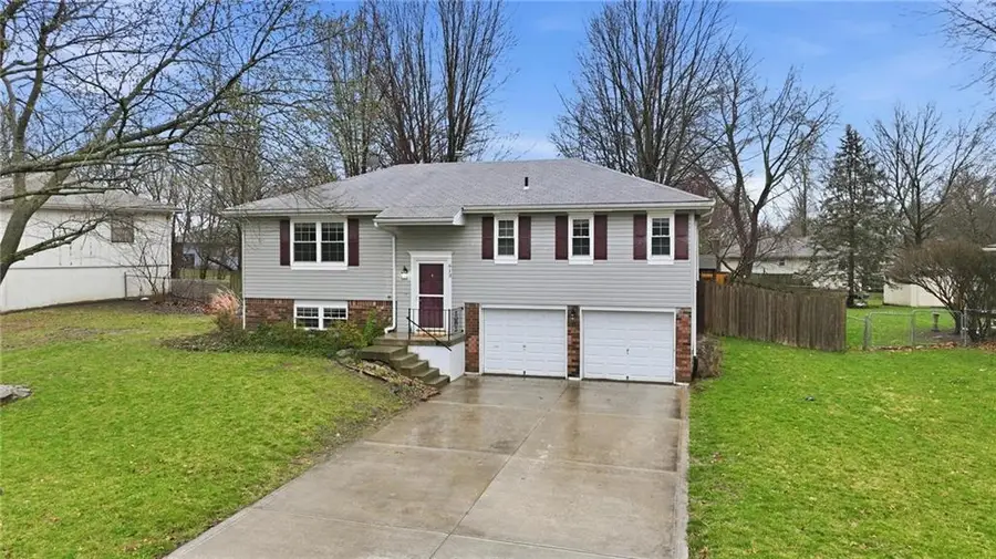 613 Philip Street, Lees Summit, MO 64082 - #2