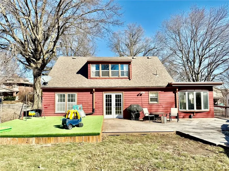 924 W 3rd Street, Maryville, MO 64468 - #2