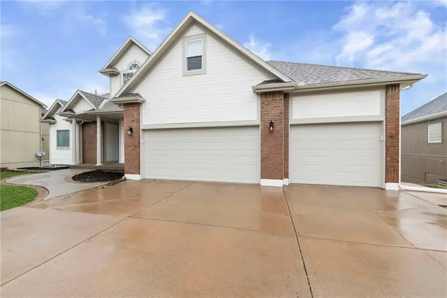 2821 SW Carlton Drive, Lees Summit, MO 64082 - #2