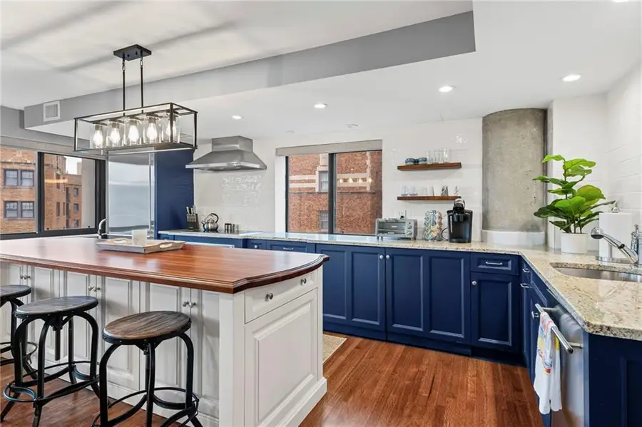 803 W 48th Street #706, Kansas City, MO 64112 - #2