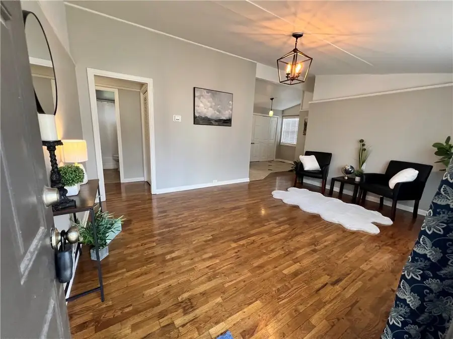 1224 S Delaware Avenue, Independence, MO 64055 - #3