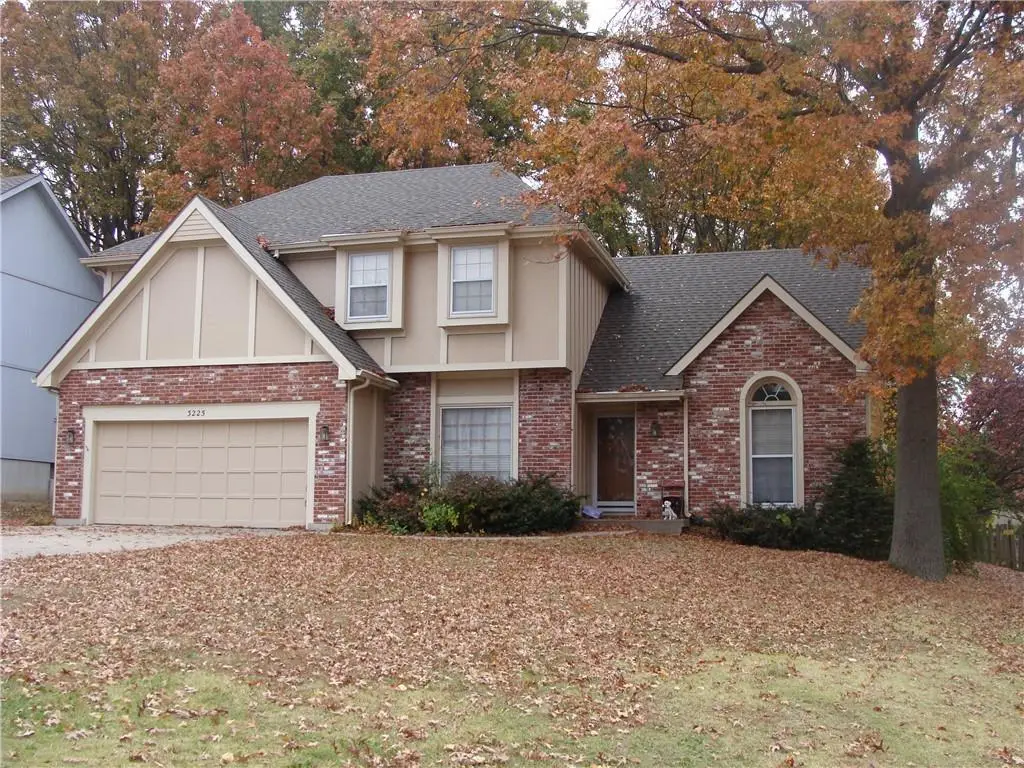 3225 Grand Avenue, Leavenworth, KS 66048 - #1