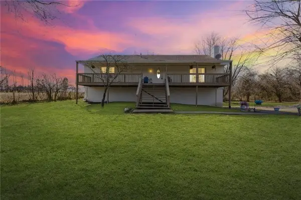 14587 166th Street, Bonner Springs, KS 66012