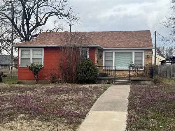 206 W Bradley Street, Sedan, KS 67361