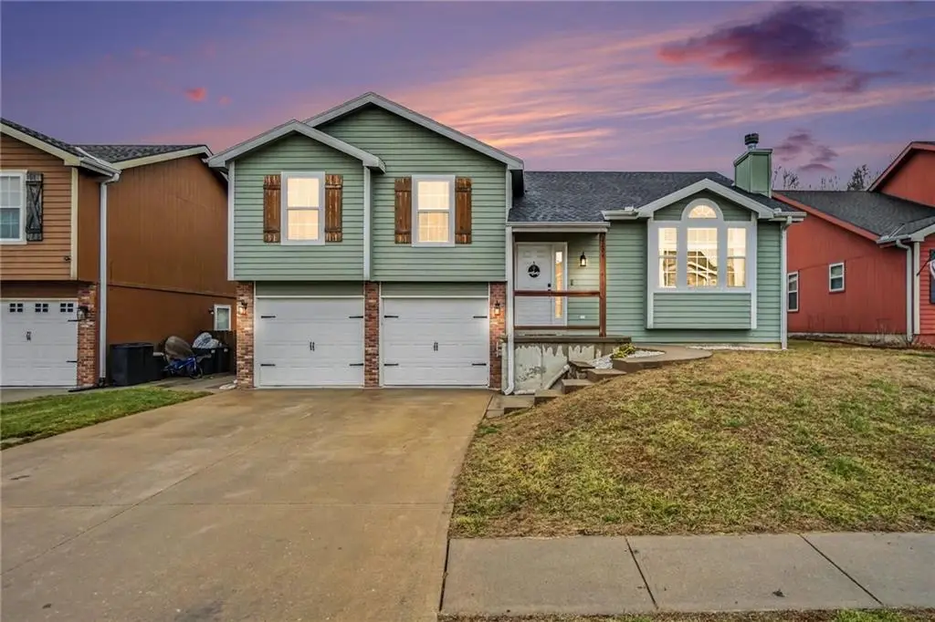 2204 Meadow Trail, Saint Joseph, MO 64503 - #1