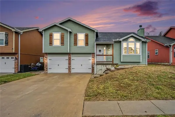 2204 Meadow Trail, St Joseph, MO 64503