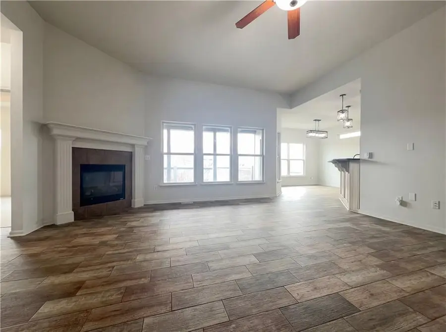 560 E Mockingbird Street, Gardner, KS 66030 - #3