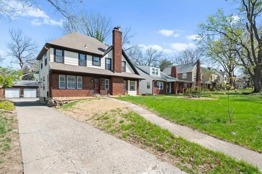 5711 Cherry Street, Kansas City, MO 64110 - #3