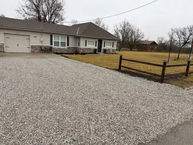 31375 Metcalf Road, Louisburg, KS 66053 - #3