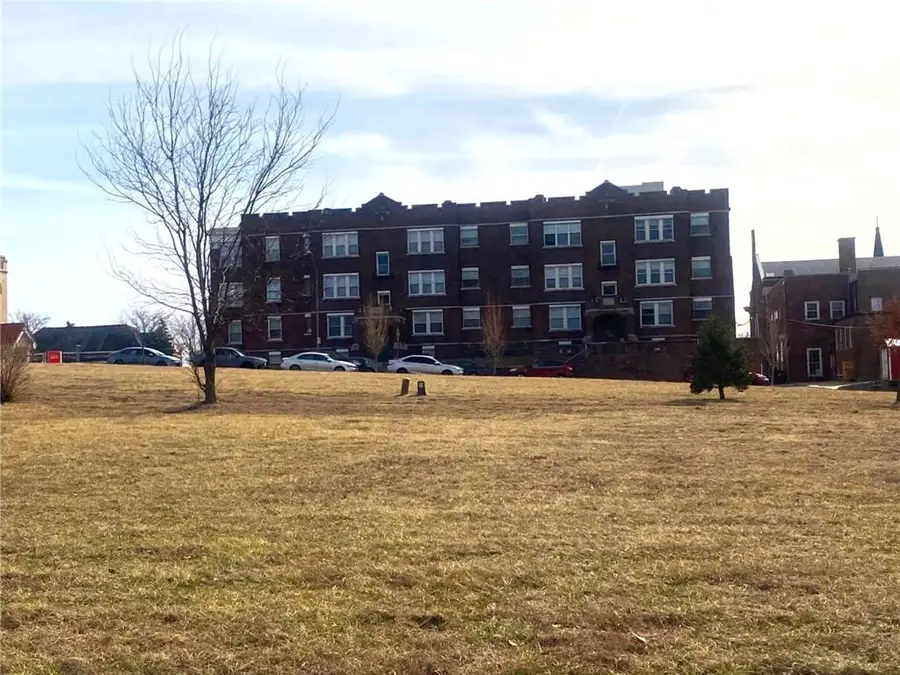 716 Faraon Street, Saint Joseph, MO 64501 - #2