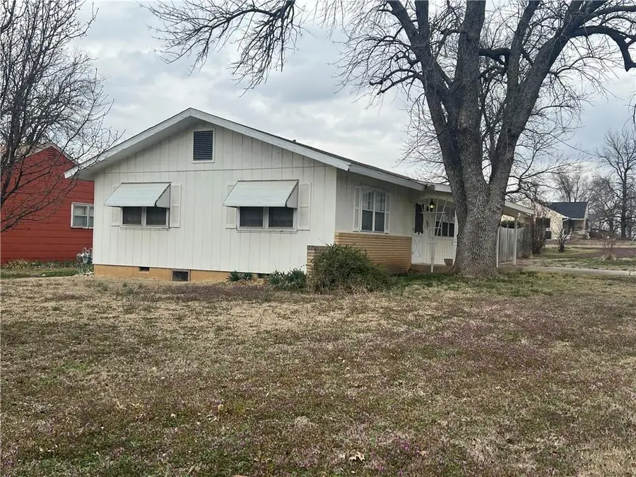 709 N Montgomery Street, Sedan, KS 67361 - #3