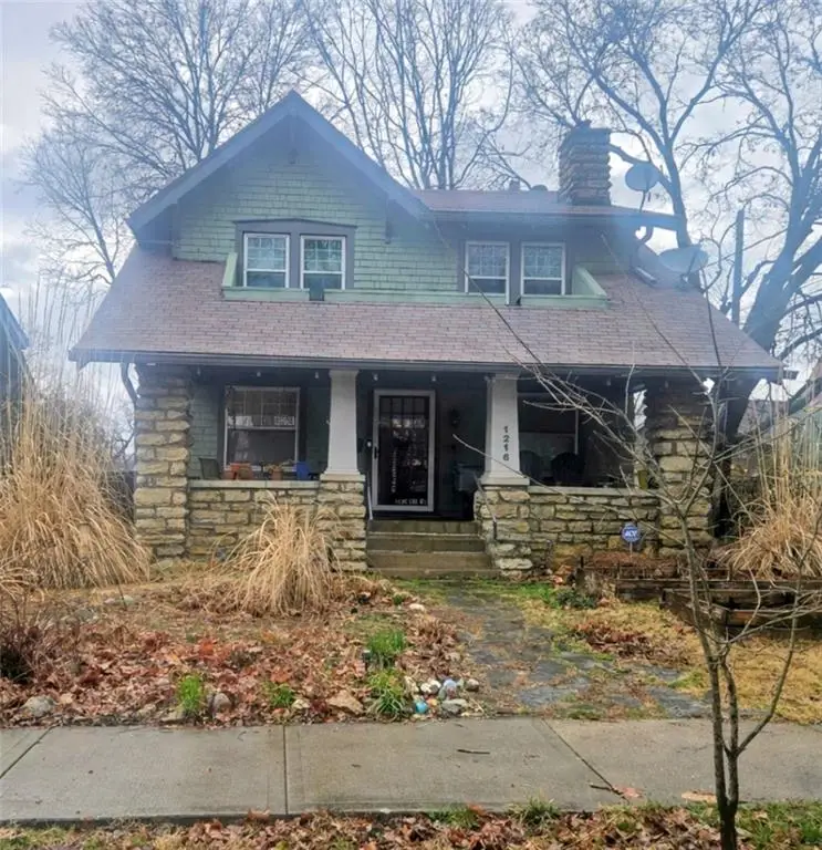 1216 W 38th Street, Kansas City, MO 64111 - #1