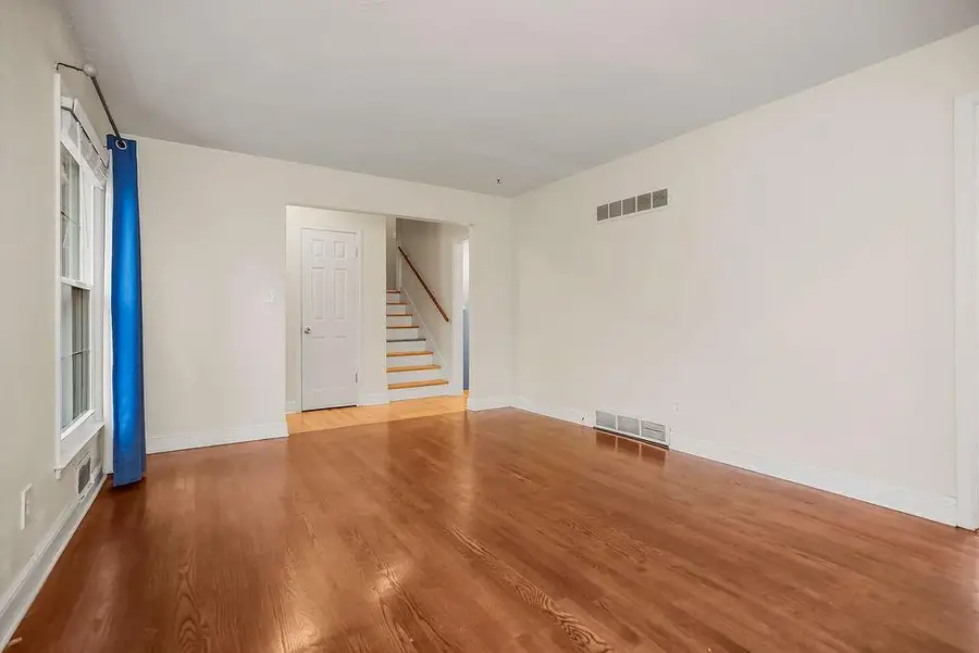 10513 Mersington Avenue, Kansas City, MO 64137 - #3