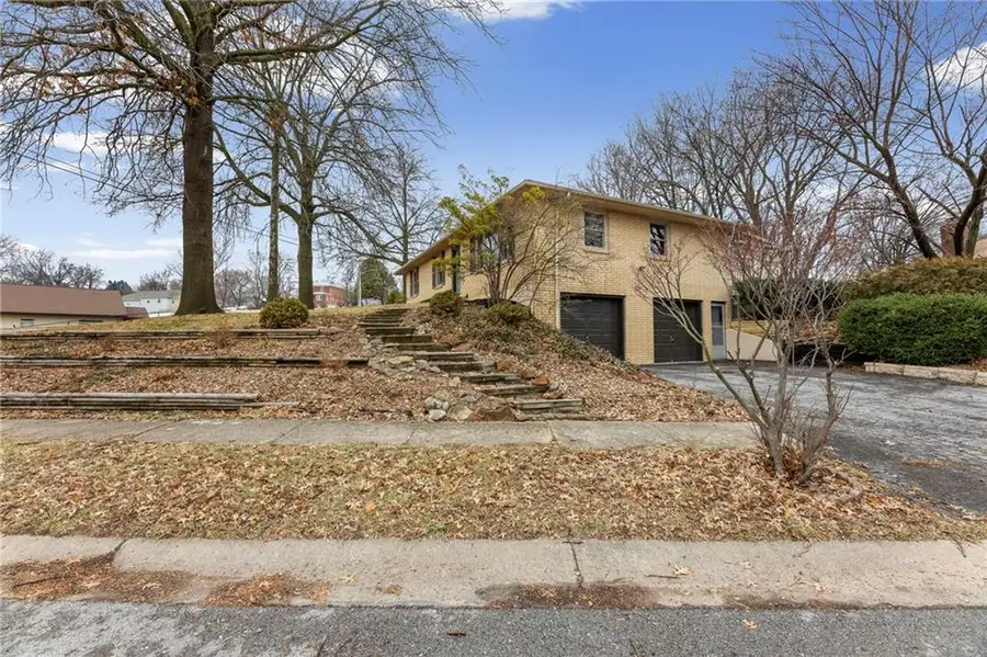 802 W Jones Street, Independence, MO 64050 - #3