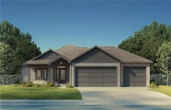 341 W 25th Street, Eudora, KS 66025