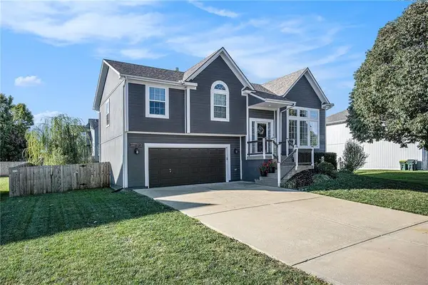 1307 N 4th Street East Street, Louisburg, KS 66053