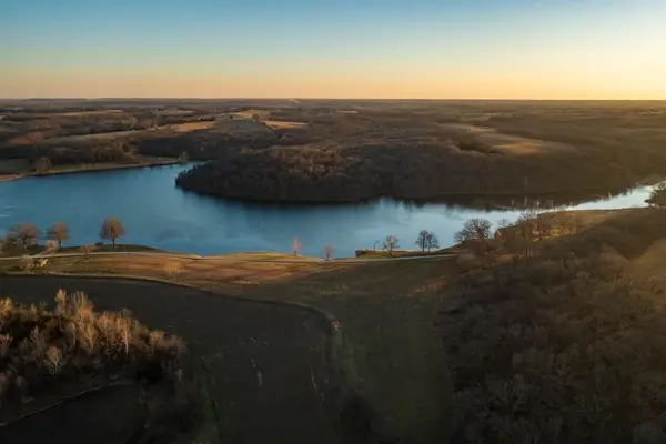 23076 Springdale Road, Easton, KS 66020