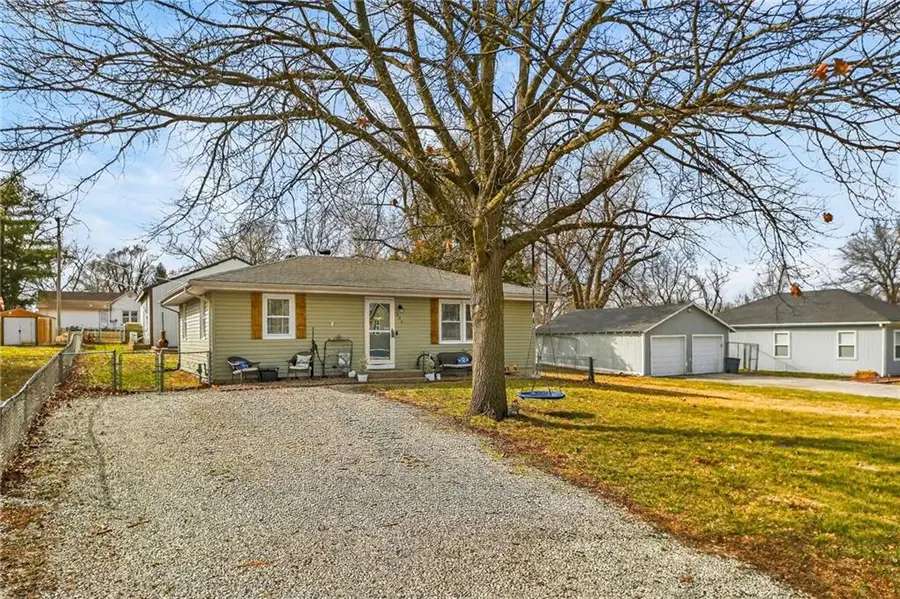 406 Park Street, Lathrop, MO 64465 - #3