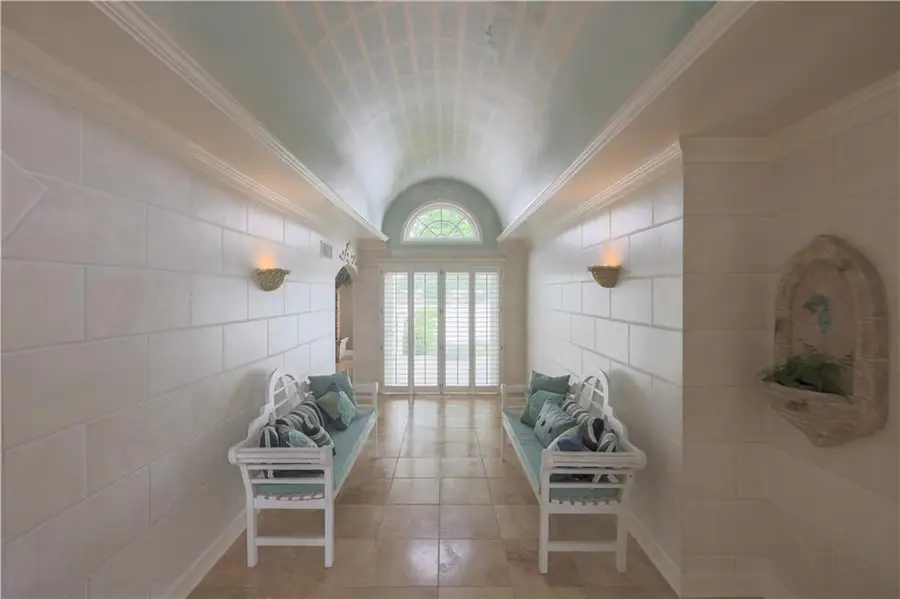 223 NW North Shore Drive, Lake Waukomis, MO 64151 - #3