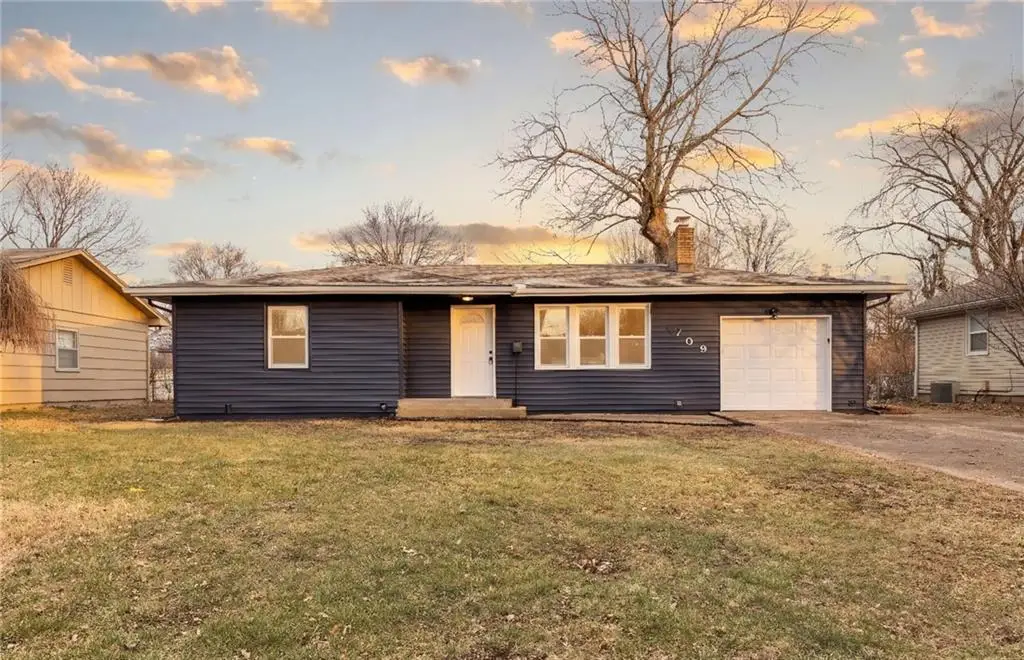 709 SW 7th Street, Lees Summit, MO 64081 - #1