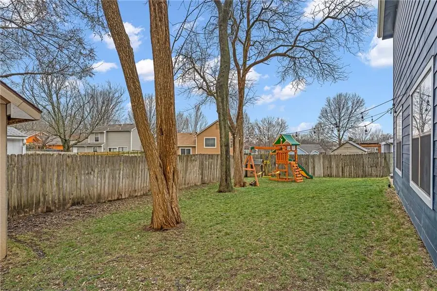 1909 E 25th Terrace, Lawrence, KS 66046 - #3