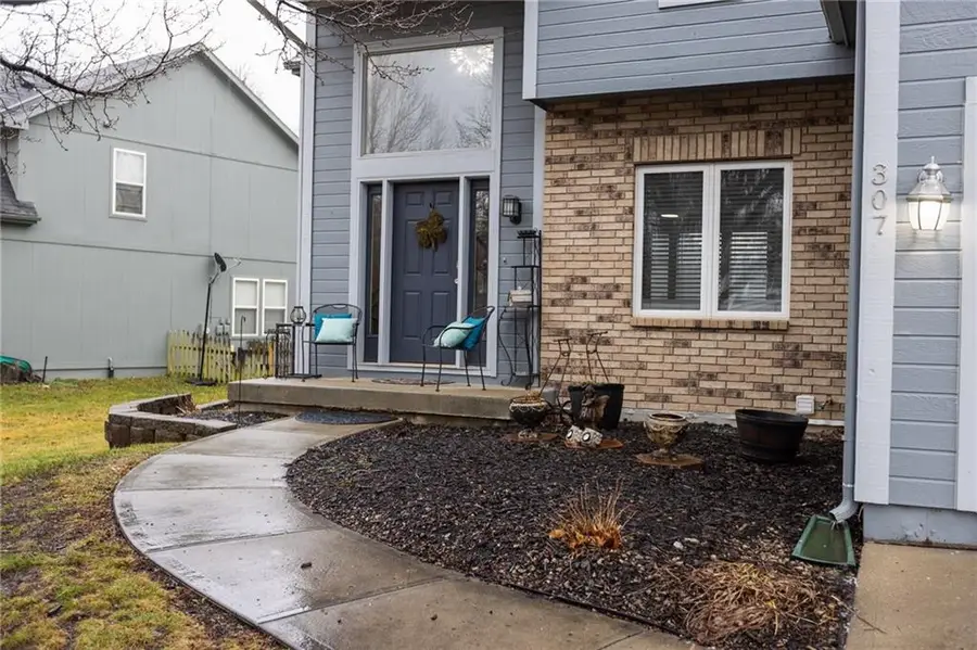 307 W 11th Terrace, Kearney, MO 64060 - #2