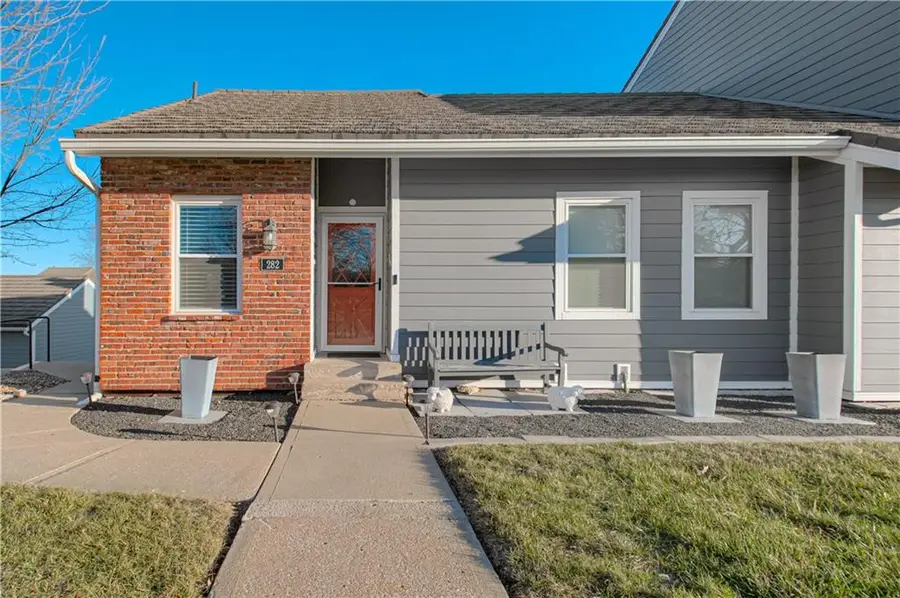 282 NE Bayview Drive, Lees Summit, MO 64064 - #2