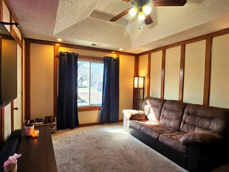 17129 Cerrito Drive, Belton, MO 64012 - #2