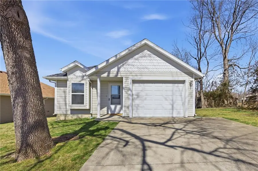 610 W Ashland Street, Nevada, MO 64772 - #2