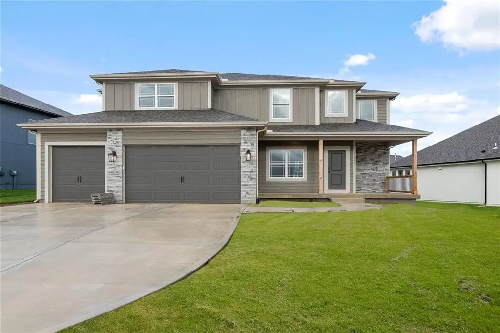 17132 W 164th Terrace, Olathe, KS 66062 - #1