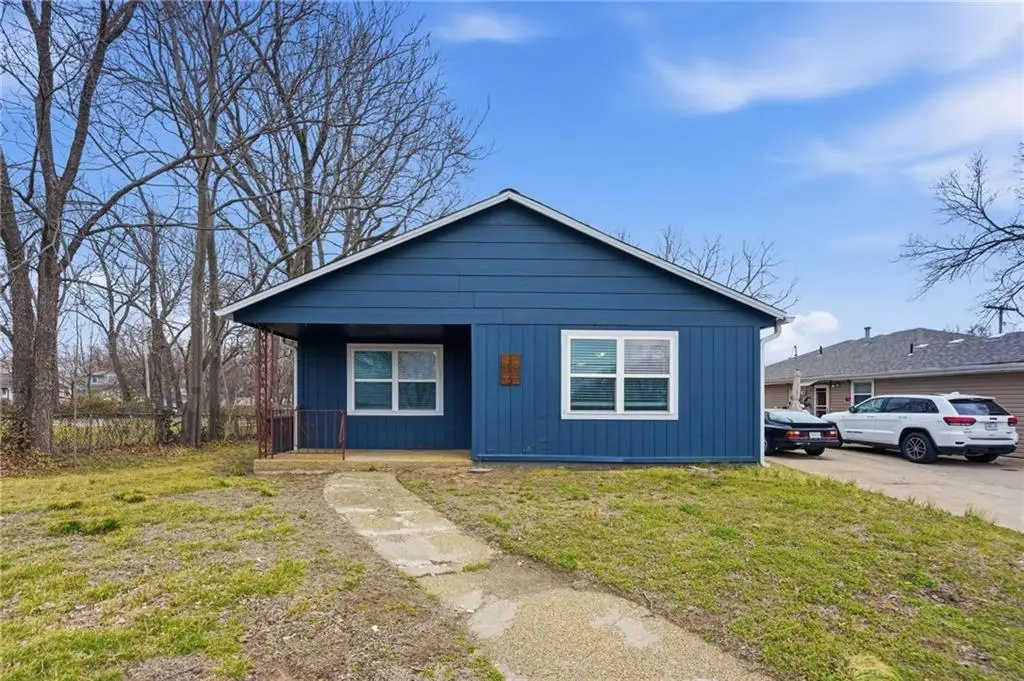 1653 Hardesty Avenue, Kansas City, MO 64127 - #1