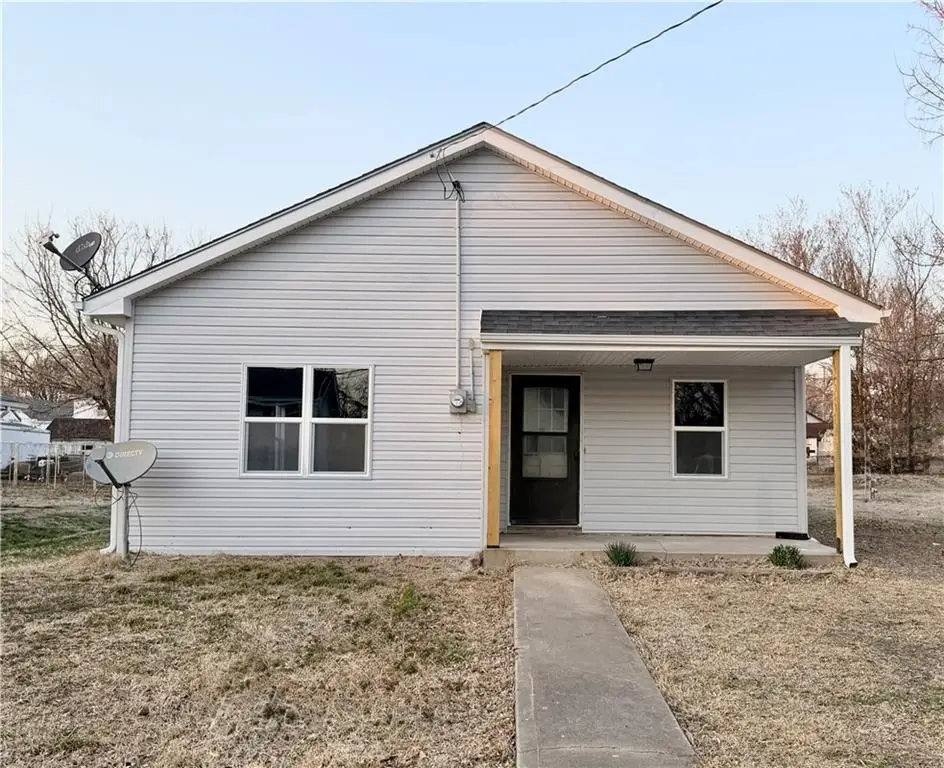 308 W Pine Street, Butler, MO 64730 - #1