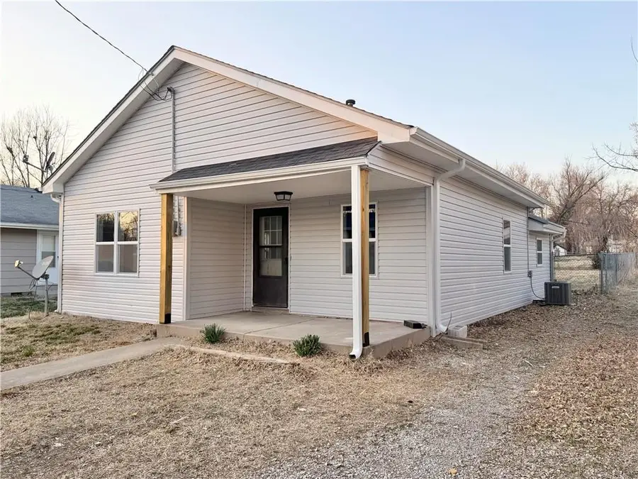 308 W Pine Street, Butler, MO 64730 - #2