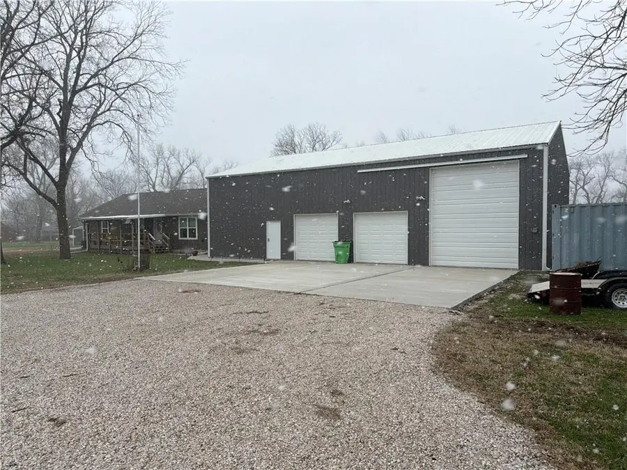 106 S Preston Street, Kincaid, KS 66039 - #2
