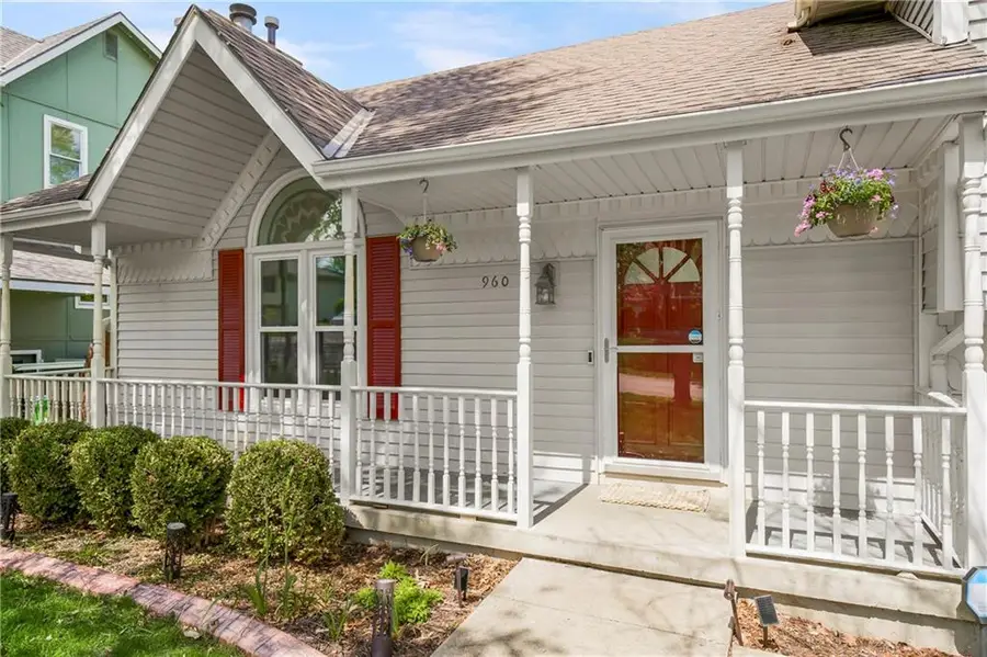 960 Ellis Street, Liberty, MO 64068 - #2