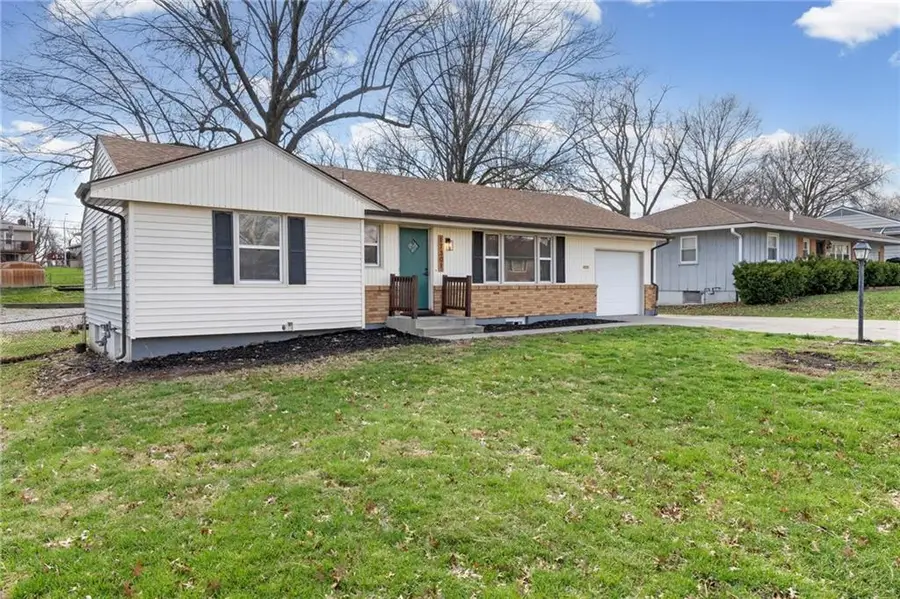 17301 E Cheyenne Drive, Independence, MO 64056 - #3