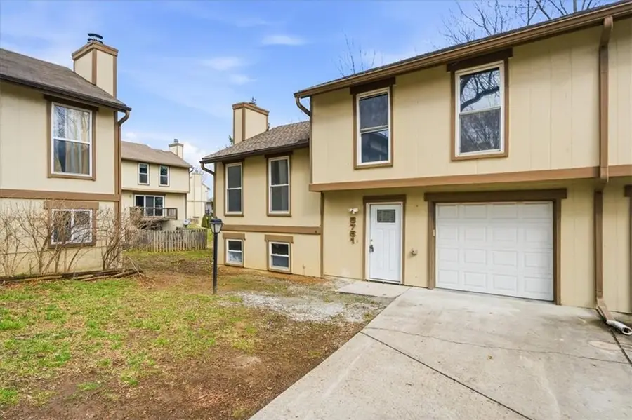 5761 N Anita Avenue, Kansas City, MO 64151 - #2