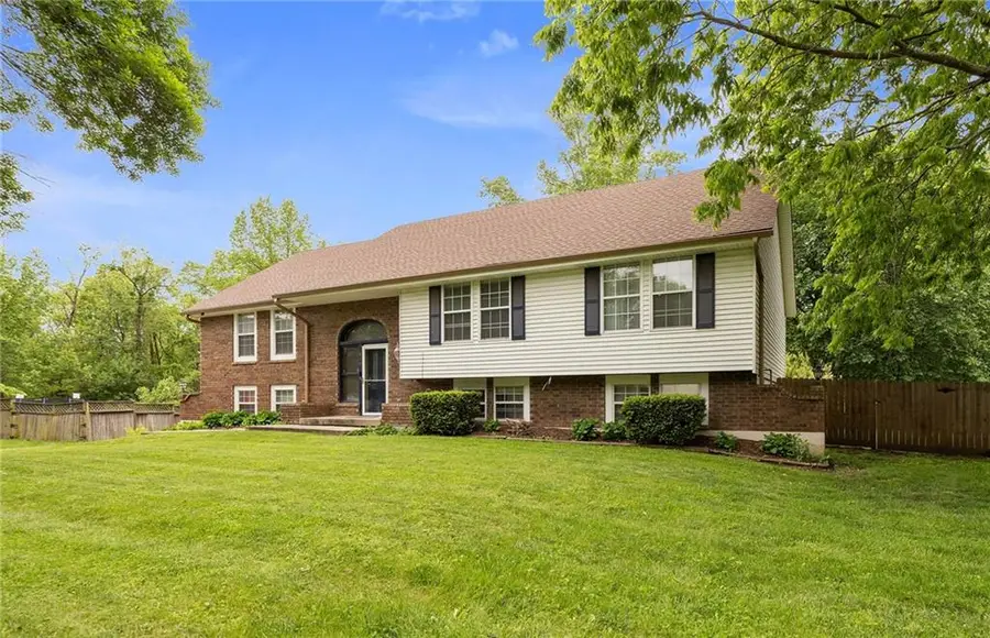 600 NE Sunny Creek Lane, Blue Springs, MO 64014 - #2