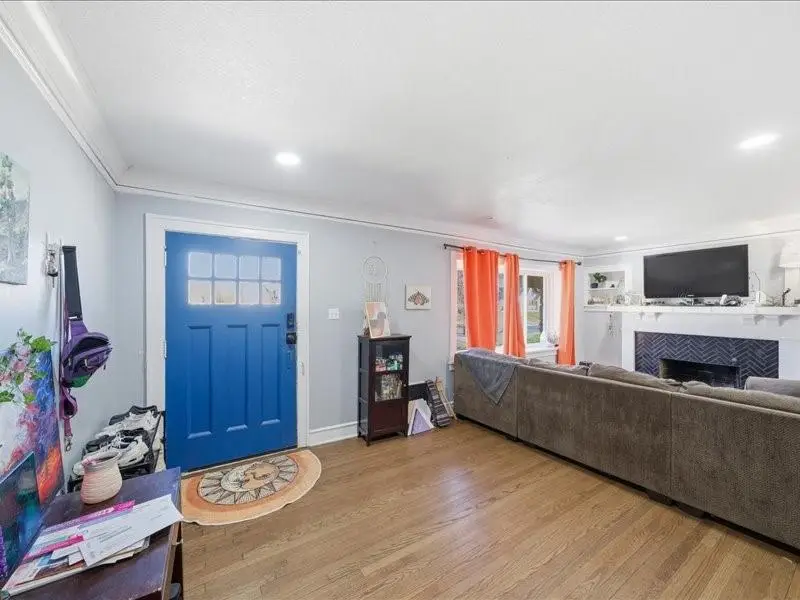 1141 E 75th Terrace, Kansas City, MO 64131 - #3