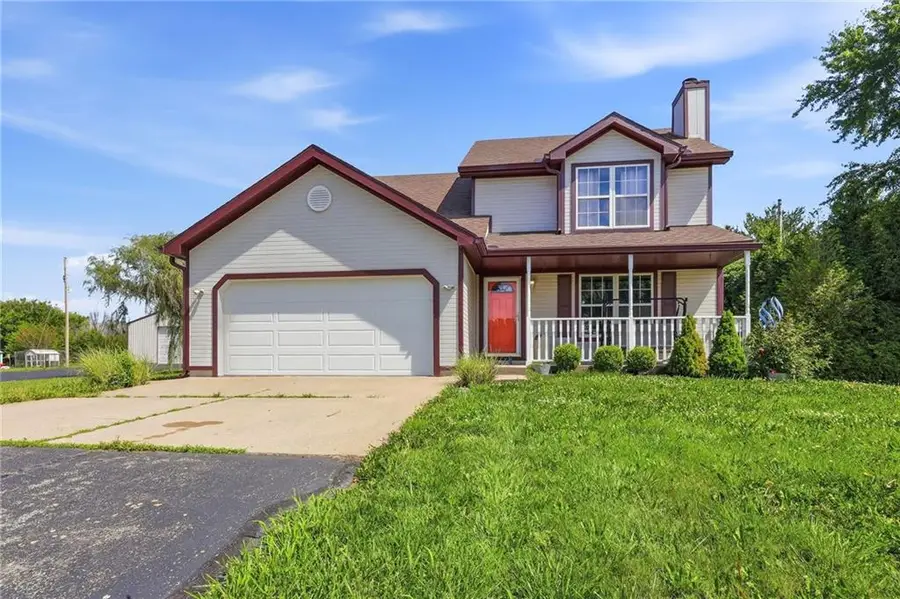 15326 Lynn Road, Leavenworth, KS 66048 - #2