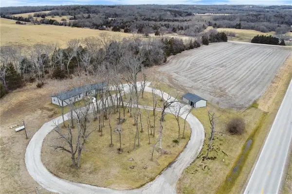38466 Plum Creek Road, Osawatomie, KS 66064