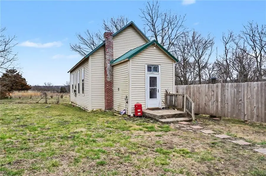 286 Labette Road, Quenemo, KS 66528 - #2