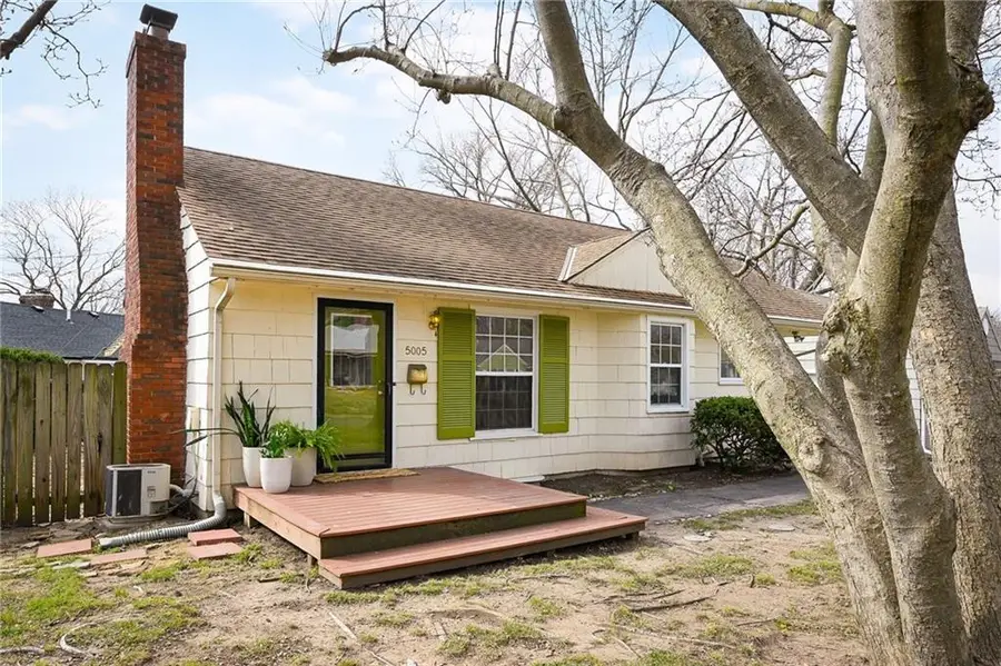 5005 Sycamore Drive, Roeland Park, KS 66205 - #3