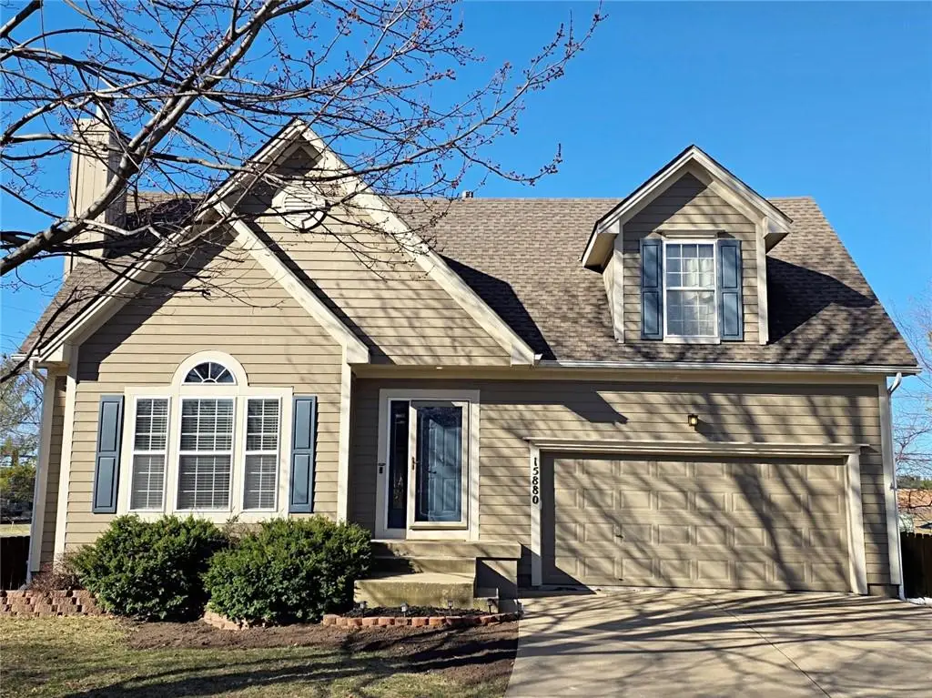 15880 S Bradley Drive, Olathe, KS 66062 - #1