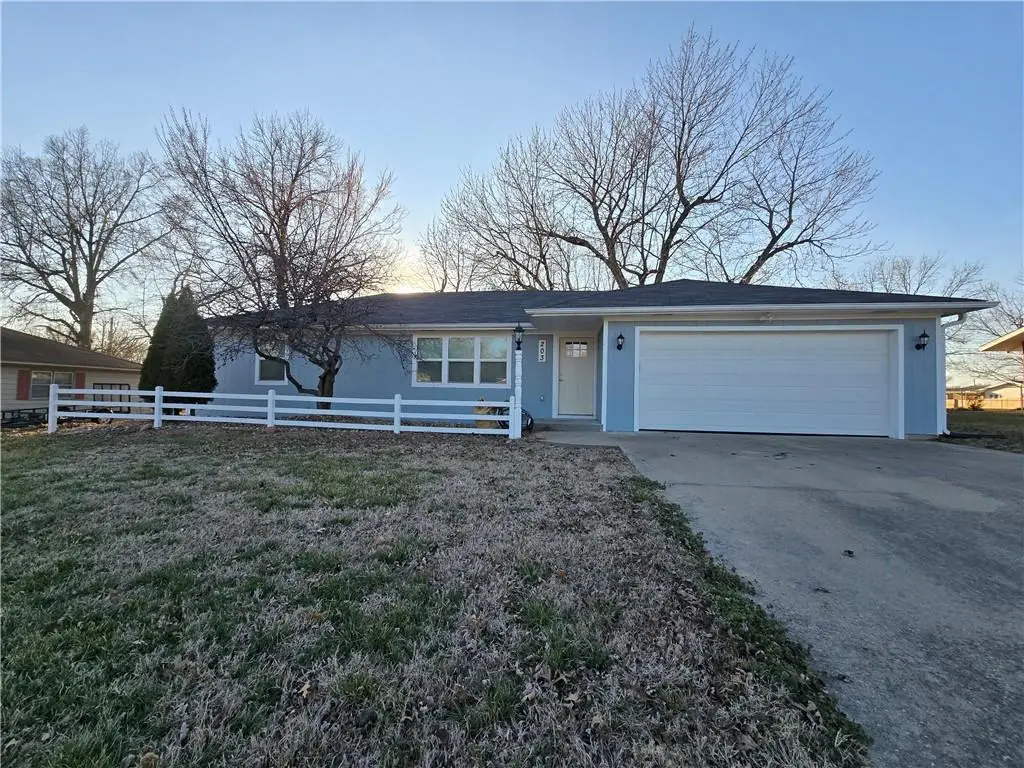 203 Kristine Avenue, Clinton, MO 64735 - #1