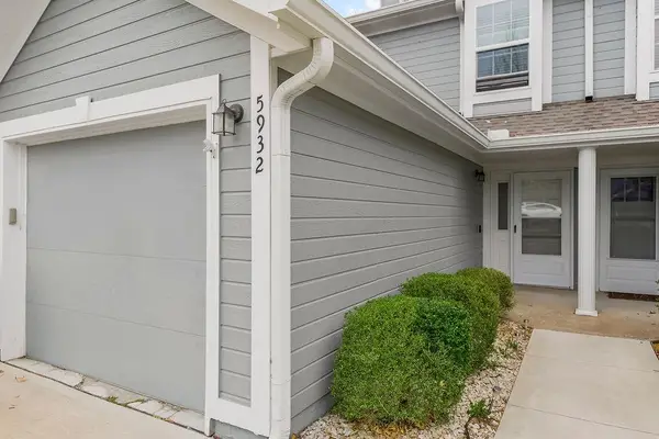 5932 NE Moonstone Drive #3B, Lee's Summit, MO 64064