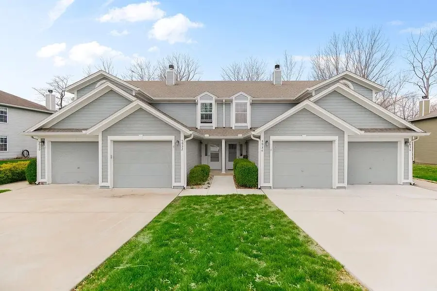 5932 NE Moonstone Drive #3B, Lees Summit, MO 64064 - #2