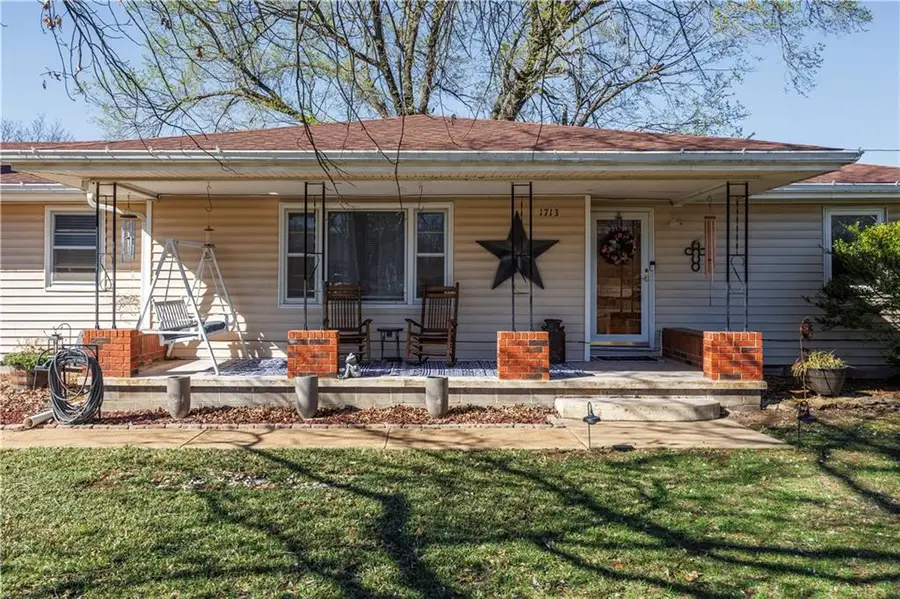 1713 W Main Street, Chanute, KS 66720 - #2