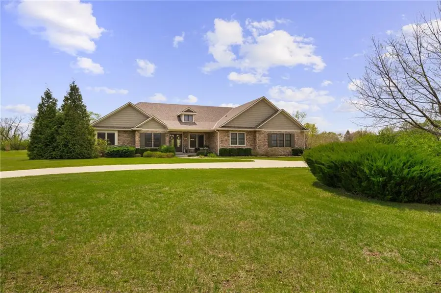 3565 W 193 Street, Stilwell, KS 66085 - #3