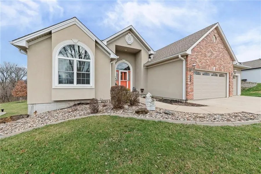 13175 Woodridge Drive, Platte City, MO 64079 - #2